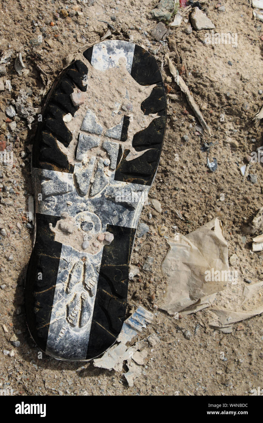 Le drapeau de Saint Piran est représenté sur l'unique d'un vieux coffre