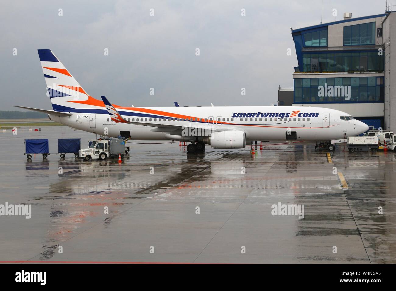 KATOWICE, Pologne - 11 juillet 2017 : Smartwings chartered Boeing 737 à l'aéroport de Katowice, Pologne. C'est le 4ème aéroport le plus fréquenté en France, avec 3,8 milli Banque D'Images