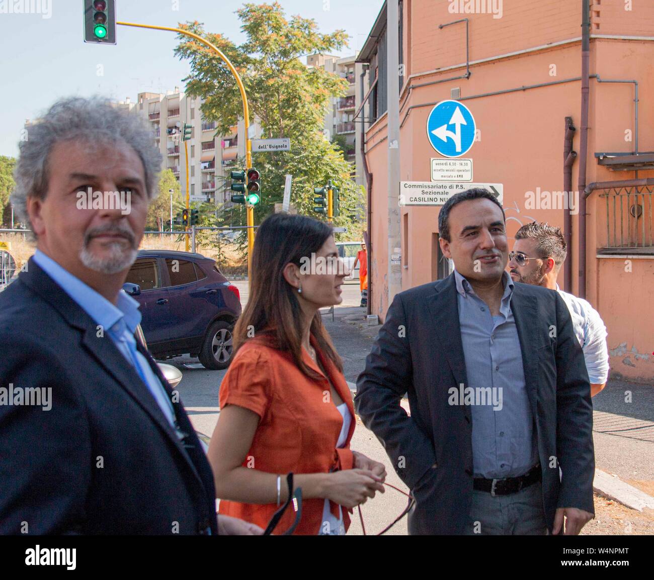 Roma , la Sindaca Virginia Raggi , visita , Via Walter Tobagi Banque D'Images