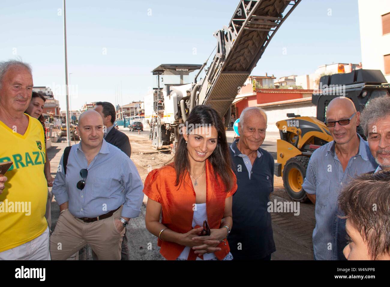 Roma , la Sindaca Virginia Raggi , visita , Via Walter Tobagi Banque D'Images