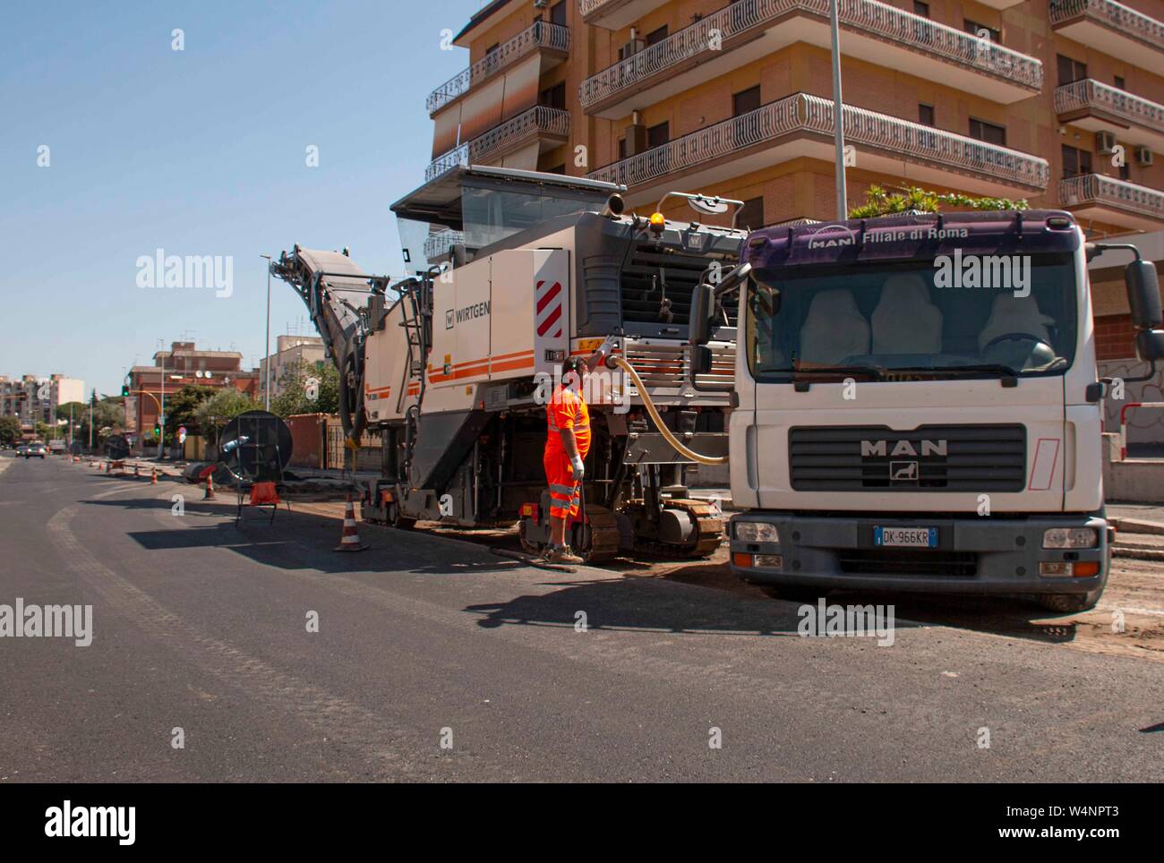 Roma , la Sindaca Virginia Raggi , visita , Via Walter Tobagi Banque D'Images