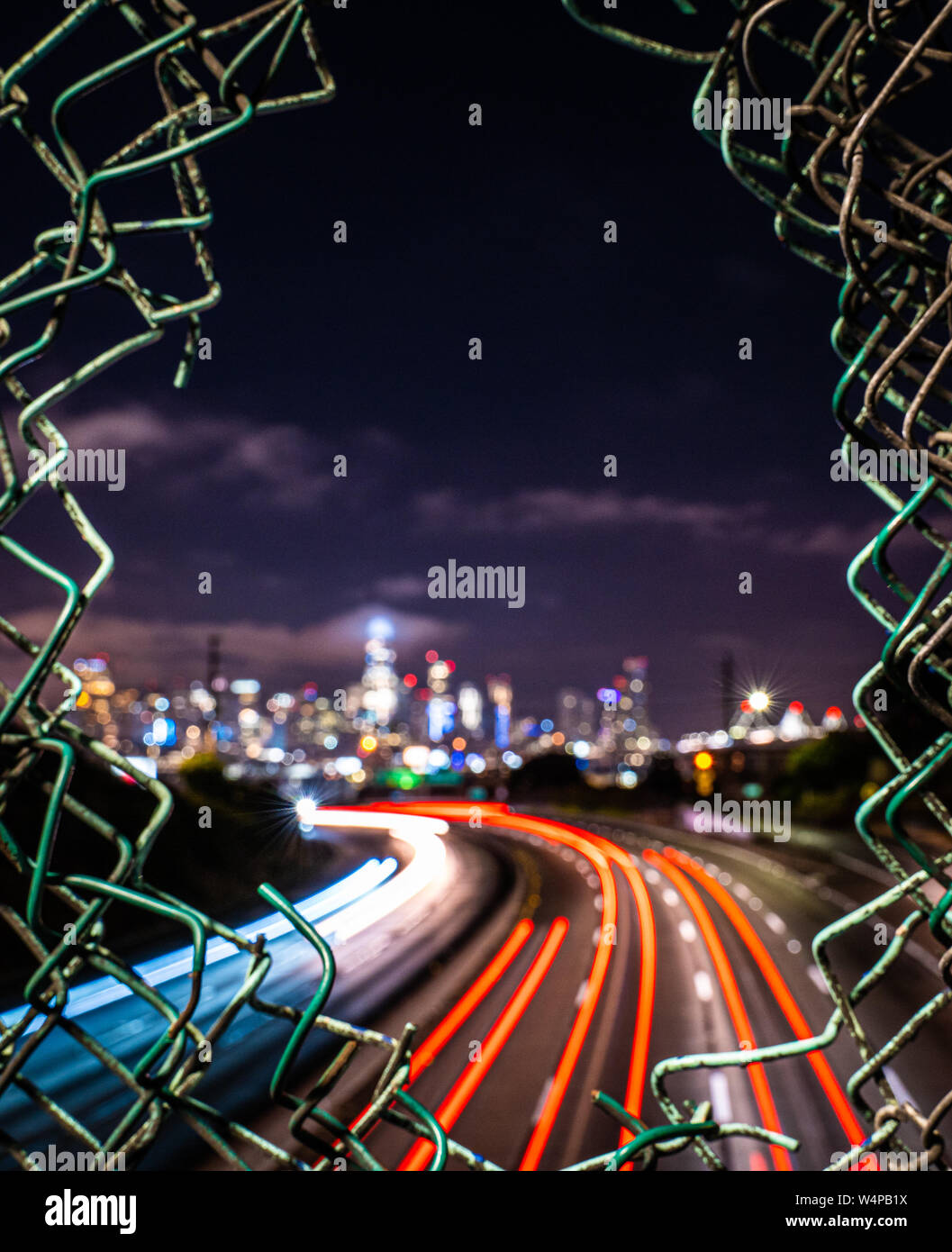 Une longue exposition de nuit à San Francisco voir Banque D'Images