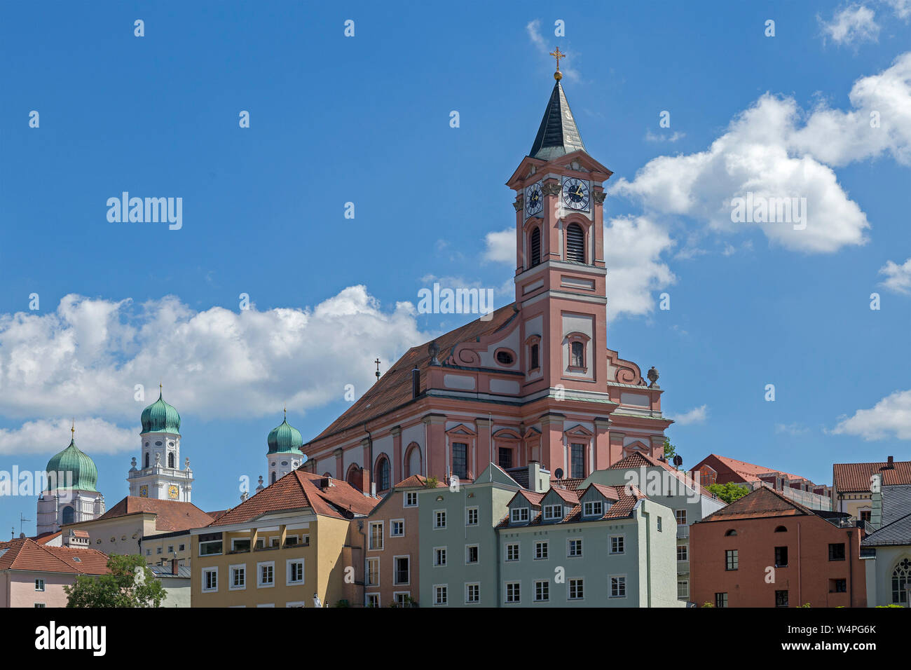 La Cathédrale St Stephens et église paroissiale Saint Paul, Passau, Bavière, Allemagne Banque D'Images