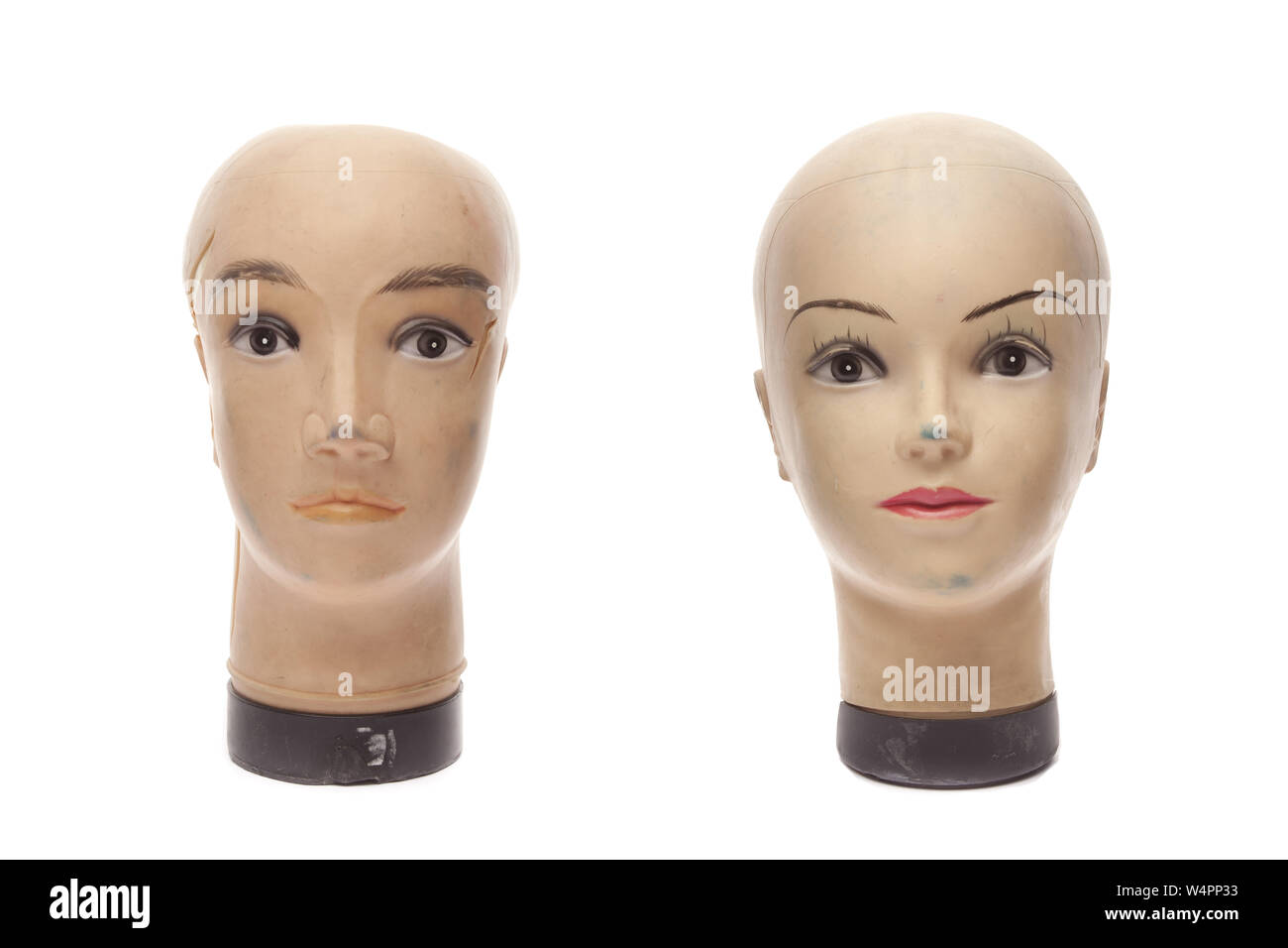 Ancienne deamage plastique dummies isolé sur fond blanc Banque D'Images