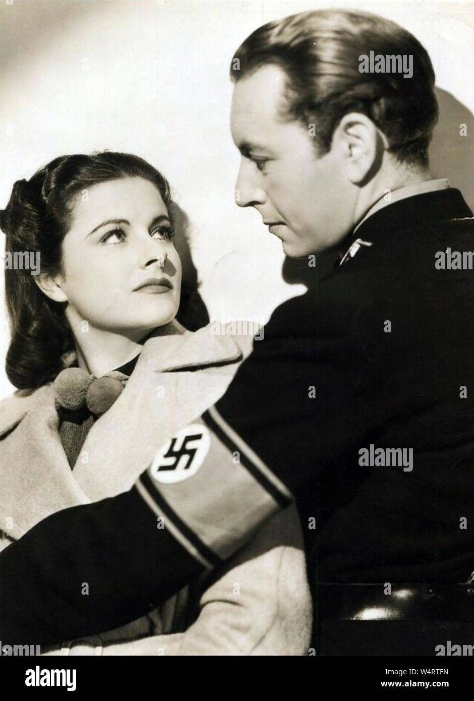 TRAIN DE NUIT POUR MUNICH 1940 20th Century Fox Film avec Margaret Lockwood et Paul Henreid Banque D'Images
