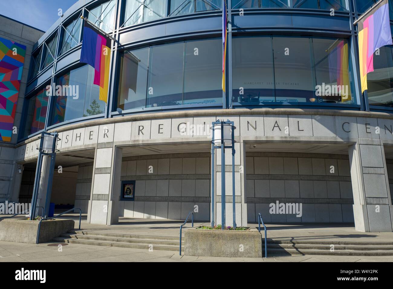 Façade de l'Lesher Center, une salle de spectacle au centre-ville de Walnut Creek, Californie, le 26 avril 2019. () Banque D'Images