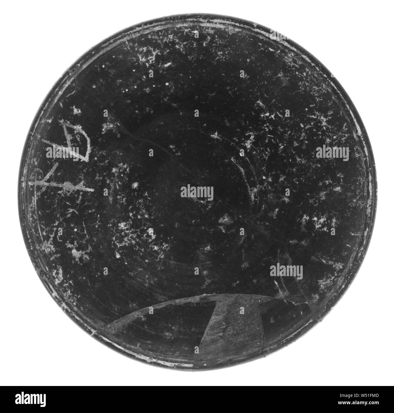 Lave avec inscription, inconnu, l'Étrurie, 4ème siècle avant J.-C., terre cuite, 2,6 × 14,6 cm (1 x 5 3/4 in Banque D'Images