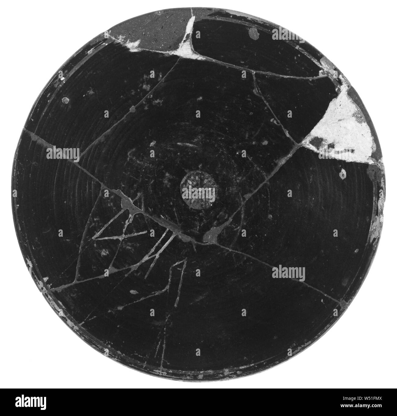 Black-Glaze lave avec inscription, inconnu, l'Étrurie, 4ème siècle avant J.-C., terre cuite, 4,3 × 17,1 cm (1 11/16 x 6 3/4 in Banque D'Images