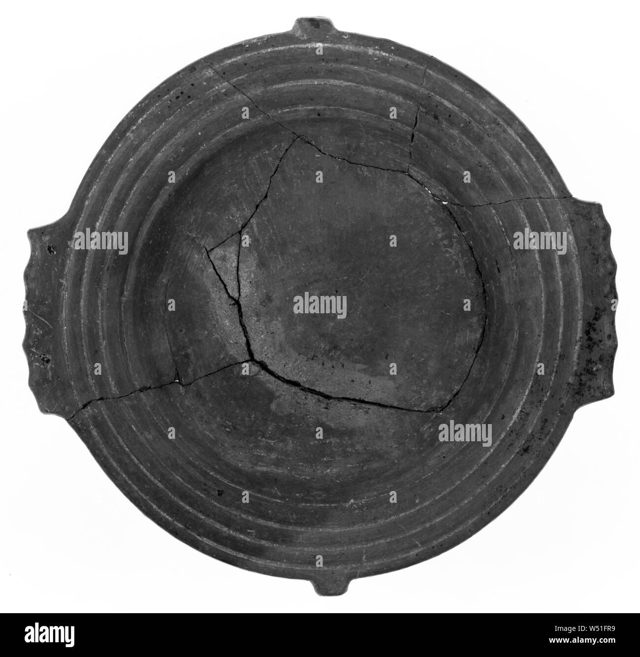 Sub-Villanovan la plaque (rouges), inconnu, l'Italie, environ 700 av. J.-C., terre cuite, 7,8 × 25,7 × 23,2 cm (3 1/16 x 10 1/8 x 9 1/8 in Banque D'Images