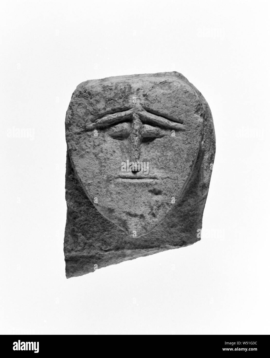 Chef d'un inconnu, Agnès Bihl Herm, Sélinonte, Sicile, Italie, 4ème siècle avant J.-C., calcaire, 5,8 × 4,3 × 4,4 cm (2 5/16 × 1 × 1 11/16 3/4 in Banque D'Images