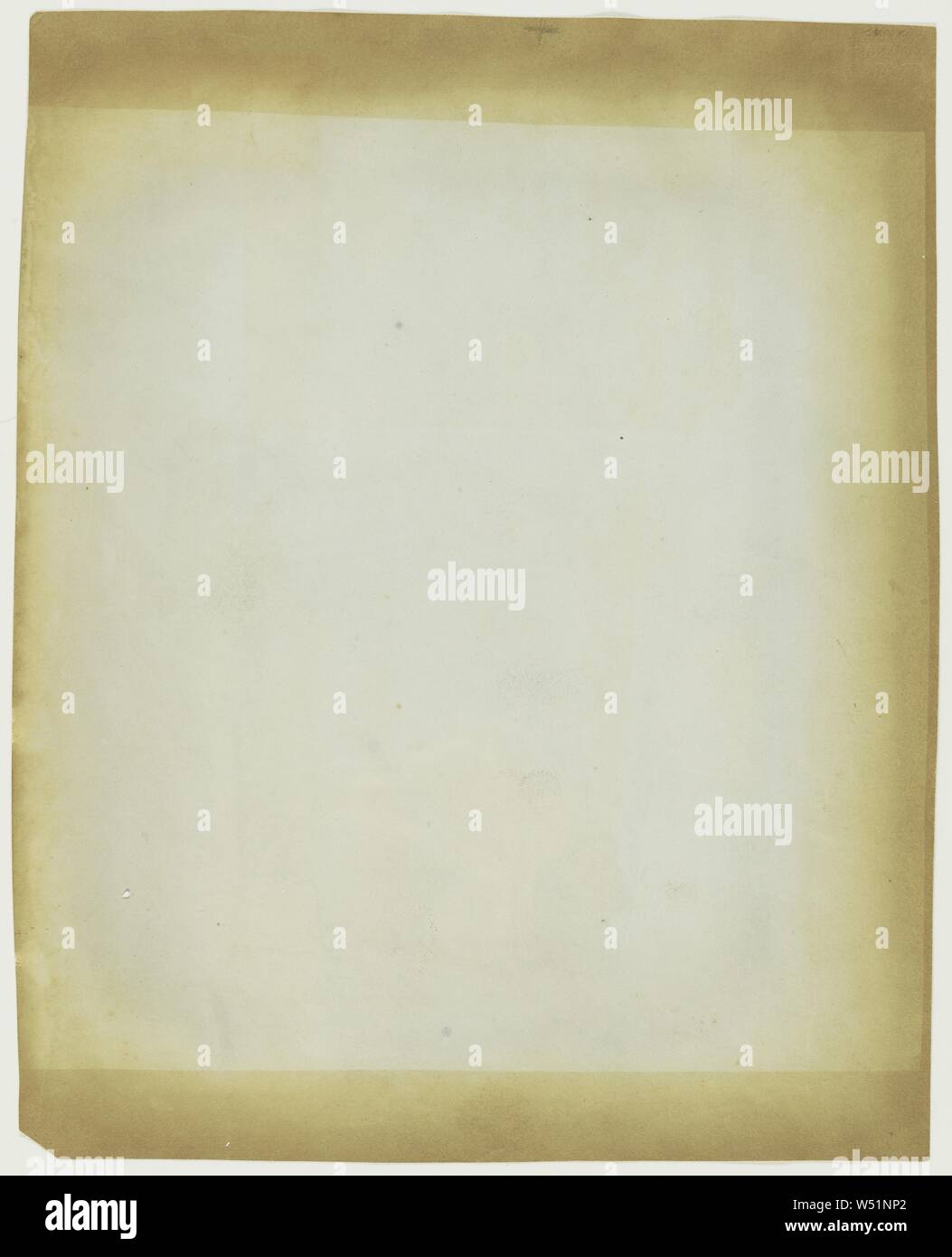 Abbaye de Lacock Plaideurs non représentés dans la Camera Obscura., William Henry Fox Talbot (anglais, 1800 - 1877), mai 1839, sur papier salé imprimer à partir d'un dessin photogénique négatif, 17,1 × 18,1 cm (6 3/4 x 7 1/8 in Photo Stock