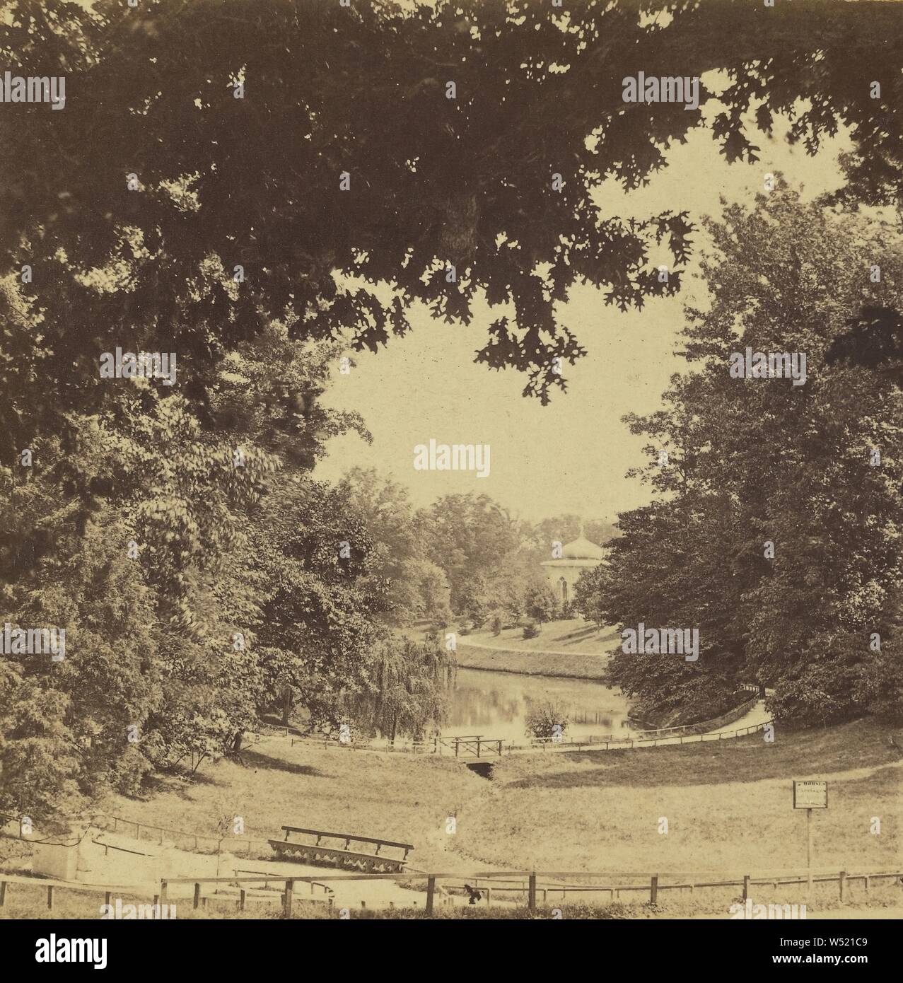 Vue en regardant le lac, Druid Hill Park. Baltimore, Md., Edward et Henry T. Anthony & Cie (American, 1862 - 1902), à propos de 1869-1871, à l'albumine argentique Banque D'Images