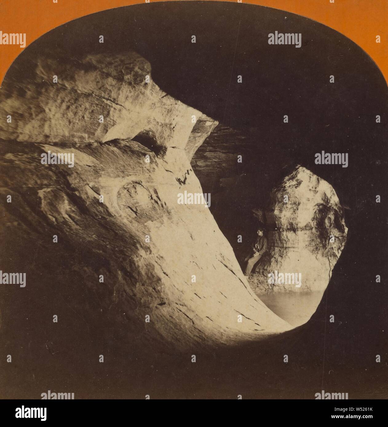Le Pictured Rocks - intérieur le trou dans le mur., Brainard F. Childs (Américain, 1841/1842 - 1921), années 1870, à l'albumine argentique Banque D'Images