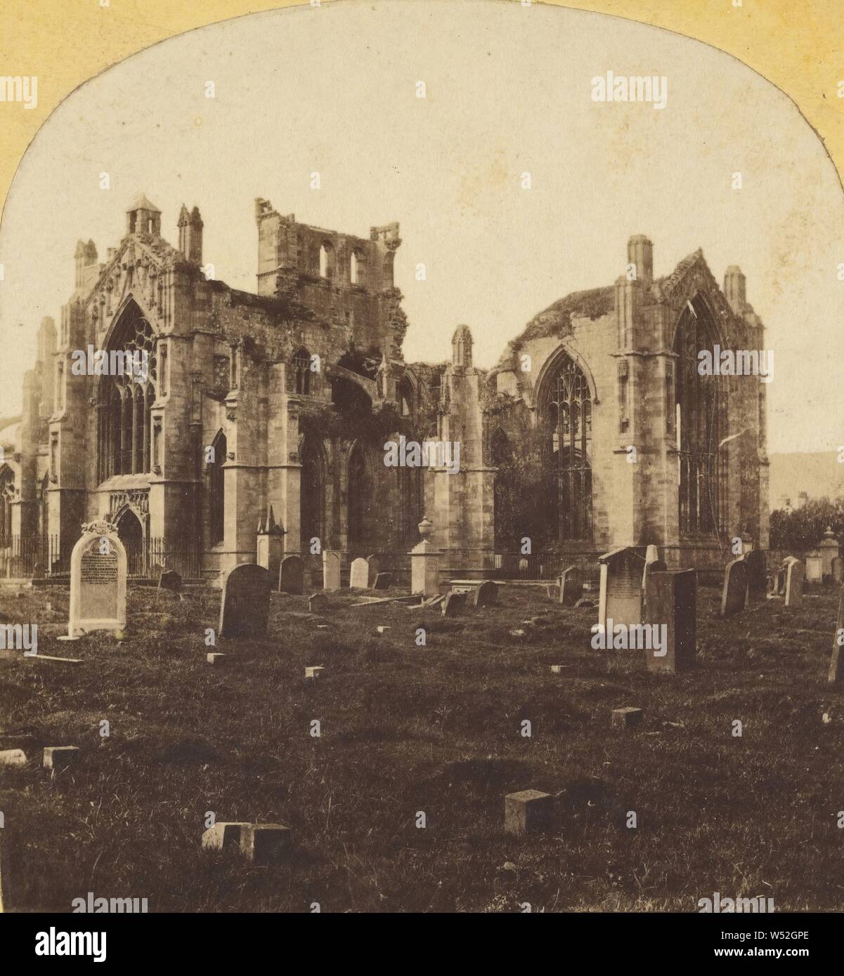 Abbaye de Melrose, par le sud-est., William Woodward (British, Nottingham, Angleterre Actif 1850 - 1860), 1860-1865, à l'albumine argentique Banque D'Images