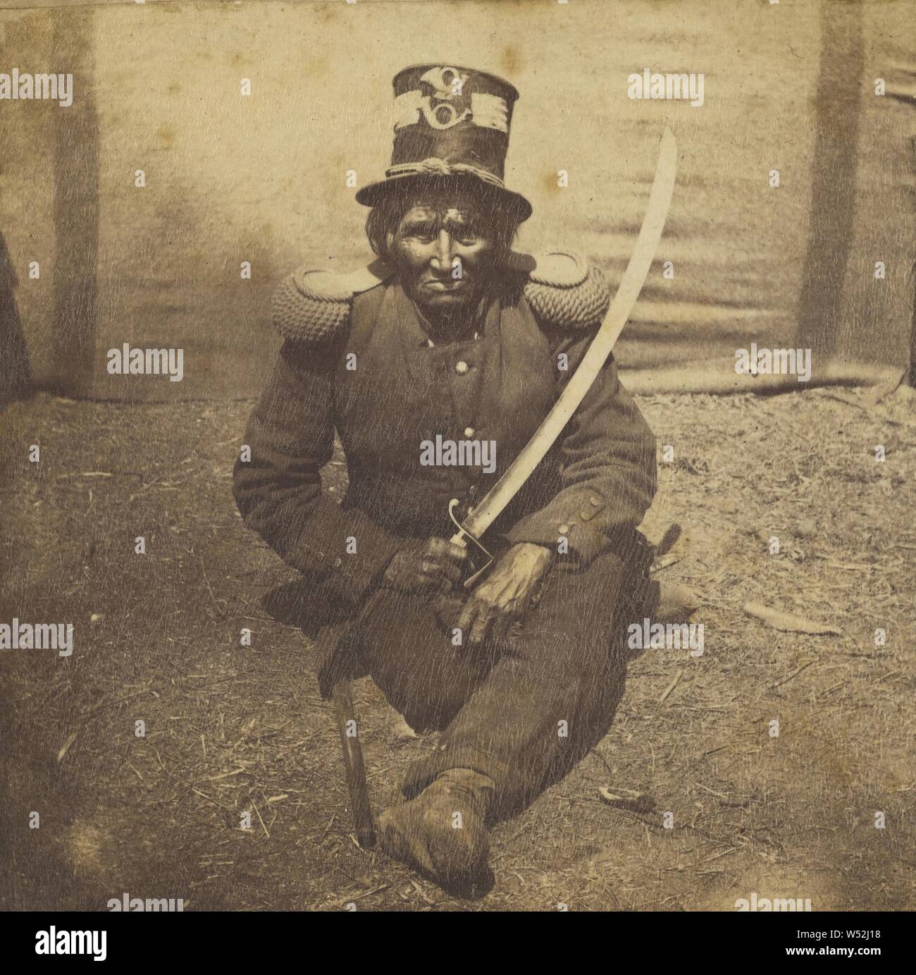 Chef indien de la tribu Sioux l'un des Indiens engagés dans le massacre de 1862 (---illeg.), pas de bouilloire, cuisine américaine, de 1862, à l'albumine argentique Banque D'Images