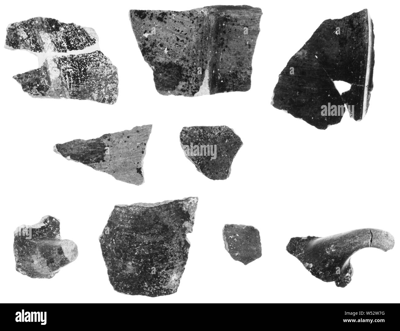 Stamnoid empâtement cratère Fragment, inconnu, l'Étrurie, 650-600 avant J.-C., terre cuite, 5,3 × 4,7 × 3,6 cm (2 1/16 x 1 7/8 x 1 7/16 in Banque D'Images