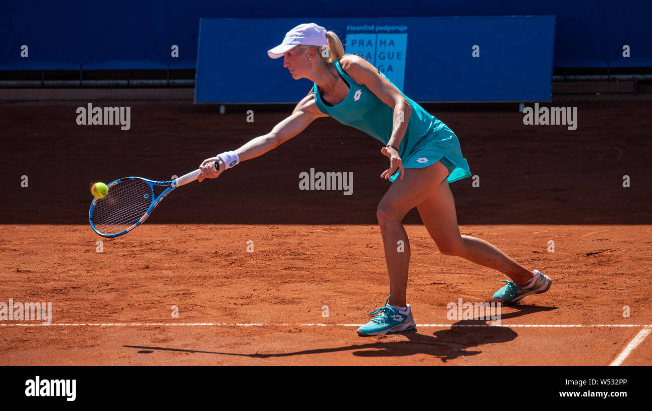 Prague, République tchèque, le 25 juillet, 2019. Denisa Allertova (CZE) lors de match contre Sara Cakarevic (FRA) Avantage à Prague 2019 ouvert Banque D'Images