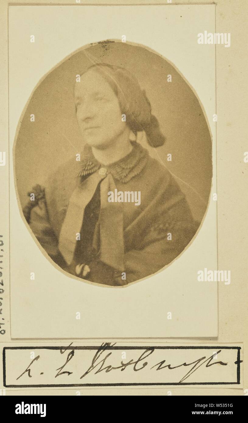 Portrait de Mme Roxburgh, pas de bouilloire, Ecosse, années 1850-années 1860, à l'albumine argentique, 7,6 × 6 cm (3 × 2 3/8 po Banque D'Images