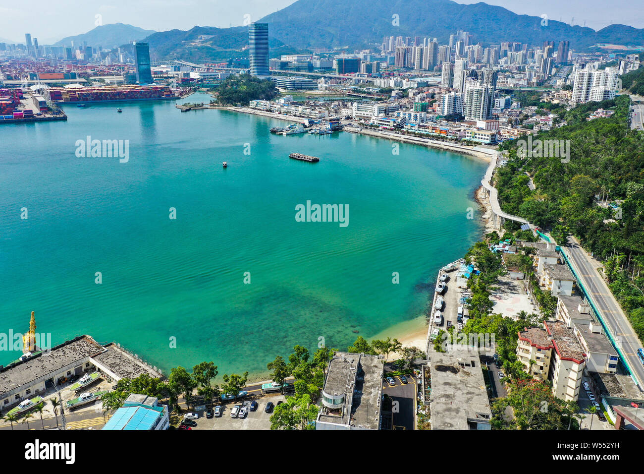 Une vue aérienne de la Zone de libre-échange du port de Yantian dans la ville de Shenzhen, province du Guangdong en Chine du sud, le 22 février 2019. L'Econom spéciale de Shenzhen Banque D'Images