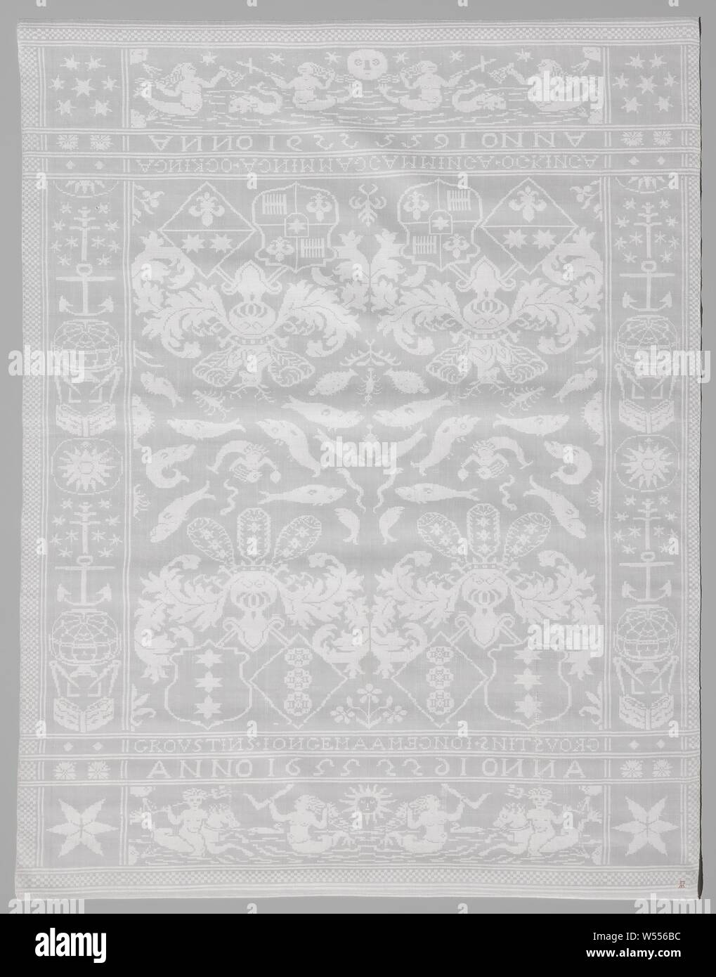 Camminga-Ockinga Grovestins-Jongema d'armes et de poisson et de lin blanc, motif serviette avec motif poisson et les armes avec Camminga-Ockinga Grovestins-Jongema et noms de marque W, 22., anonyme, Noord-Nederland (peut-être), 1655, , (matériau), Damas, h 99,5 cm × w 75 cm Banque D'Images