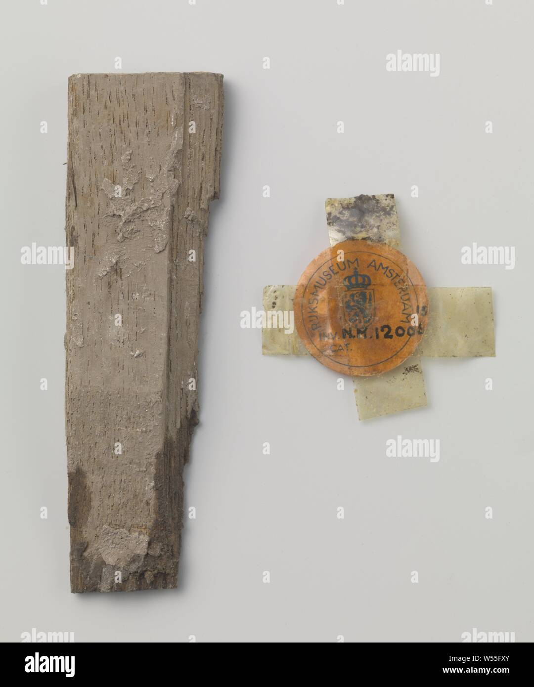 Fragment (avec numéro de l'objet), (peut-être) appartenant à le retable de Soest, Royaume-Uni des Pays-Bas, Groningen (province), ch. 1475 - c. 1499, bois (matière végétale), h 73,0 cm × 56,7 cm × d w 12,2 cm Banque D'Images