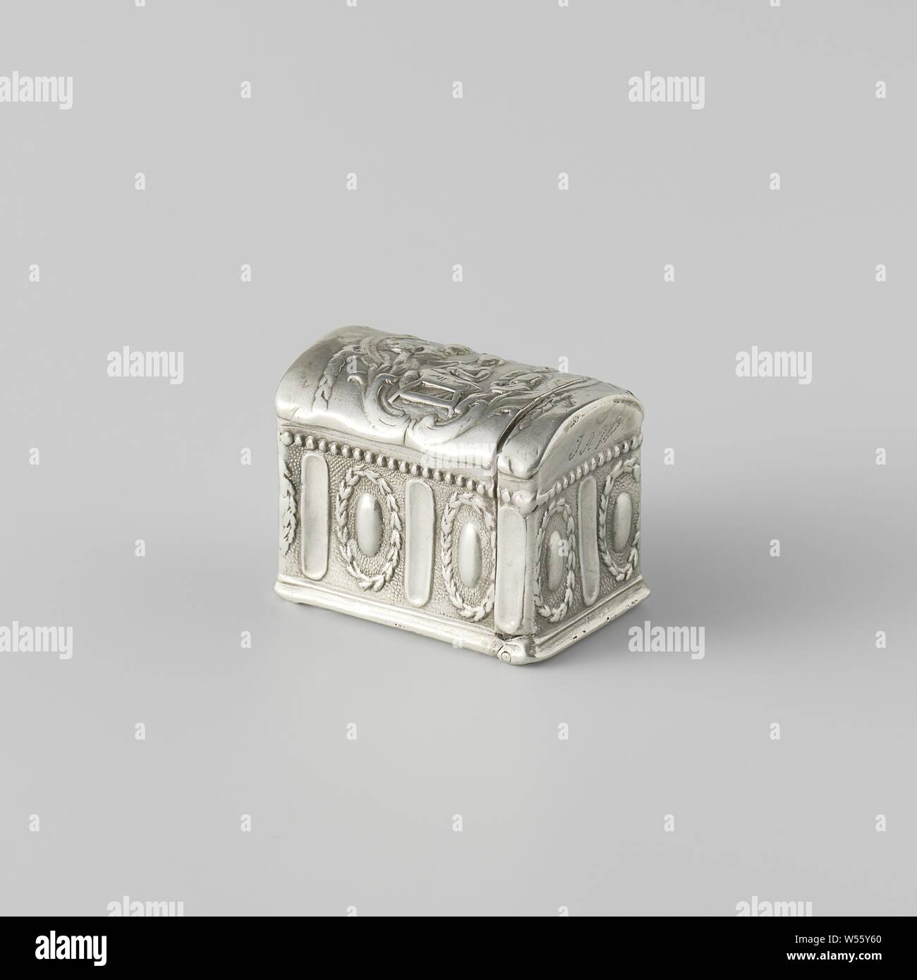 Cercueil, cercueil d'argent, poitrine, caissons, anonyme, Pays-Bas, 1821, de l'argent (métal), h 3,8 cm × 8,7 cm d Banque D'Images