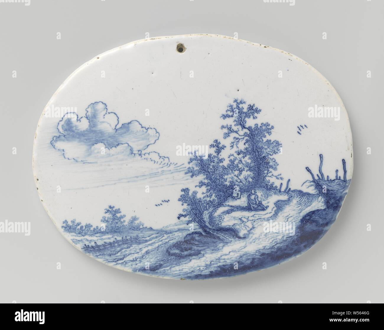 Deux plaques ovales avec paysages, plaque ovale avec paysage, plaque ovale de faïence, peint avec un paysage, des paysages dans la zone tempérée, anonyme, Delft, c. 1650 - c. 1665, d 20 cm Banque D'Images