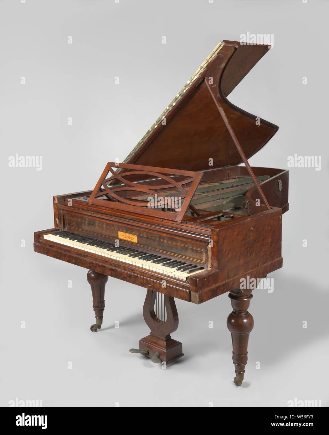 Piano pleyel Banque de photographies et d'images à haute résolution - Alamy