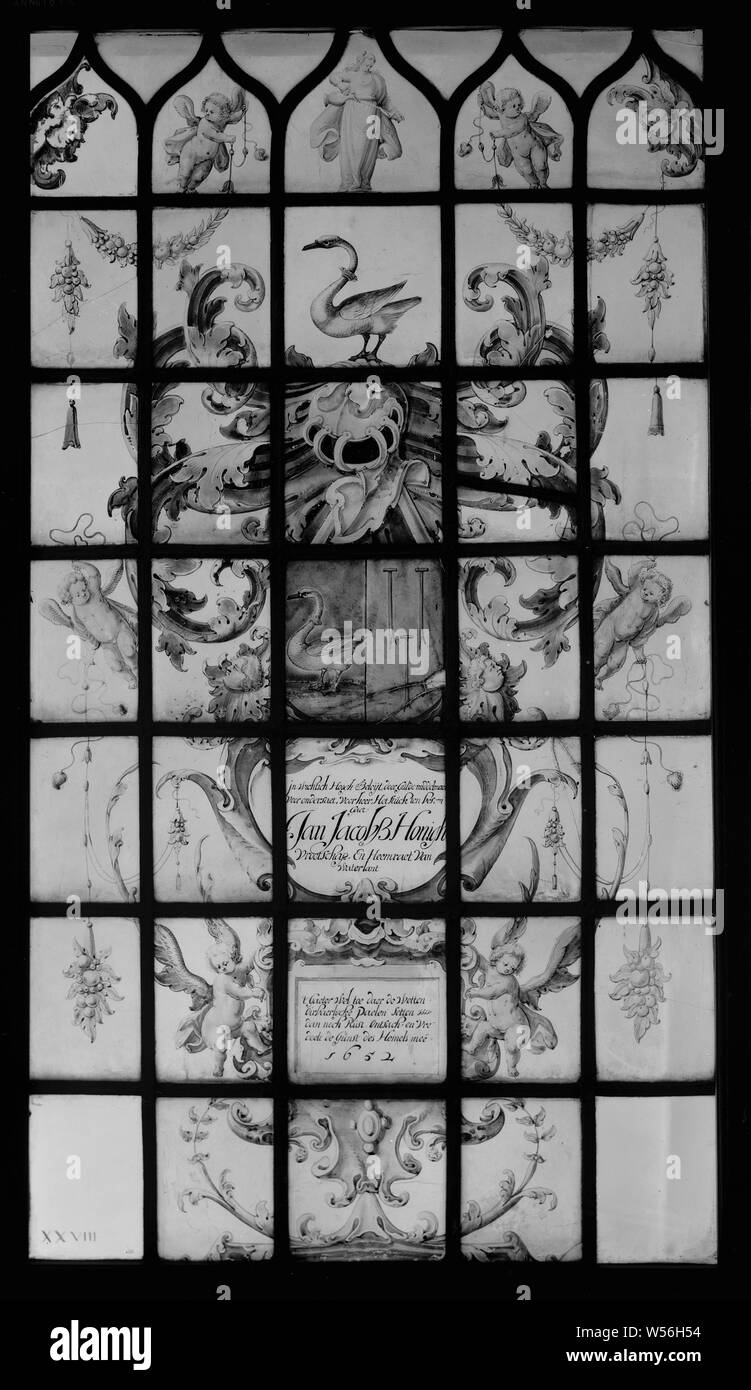 Fenêtre avec deux cartouches et un blason avec un casque swan à signer, l'Écusson avec un casque swan à signer. Avec deux fois sous un cartouche dans lequel, entre autres, 'Jan Jacobz Honigh' et '... la grâce du ciel communique, 1652'. Appartient au groupe 'Waterland'., anonyme, 1652, verre, h 110 cm × w 64,5 cm × h 104 cm × w 58,5 cm Banque D'Images