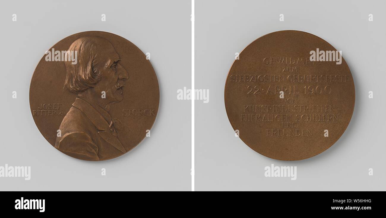 Josef, Ritter von Storck, médaille frappée par ordre d'industries d'art, anciens élèves et amis en l'honneur de son soixante-dixième anniversaire, médaille de bronze. A l'avant : Storck, buste de profil à droite entre les inscriptions. Inverse : inscription, Pays-Bas, Allemagne, Josef Ritter von Storck, Anton Scharff, 1900, bronze (métal), frappant (métallurgie), d 6,2 cm × W 78,40 Banque D'Images