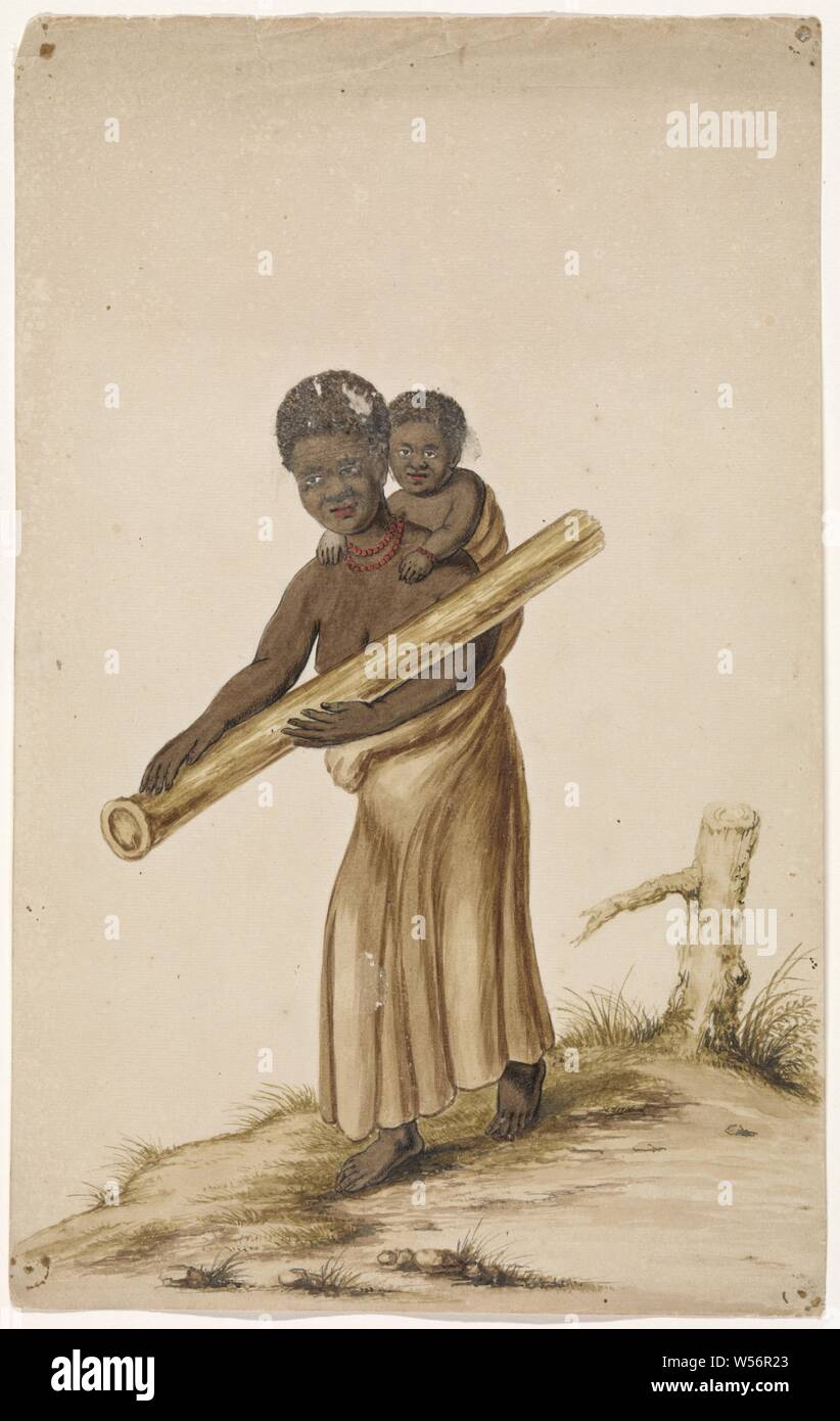 Femme africaine avec enfant et de tronc d'arbre, femme africaine vêtue d'un  morceau de tissu qui tan sert également comme support pour l'enfant sur son  dos. Elle porte un collier avec des
