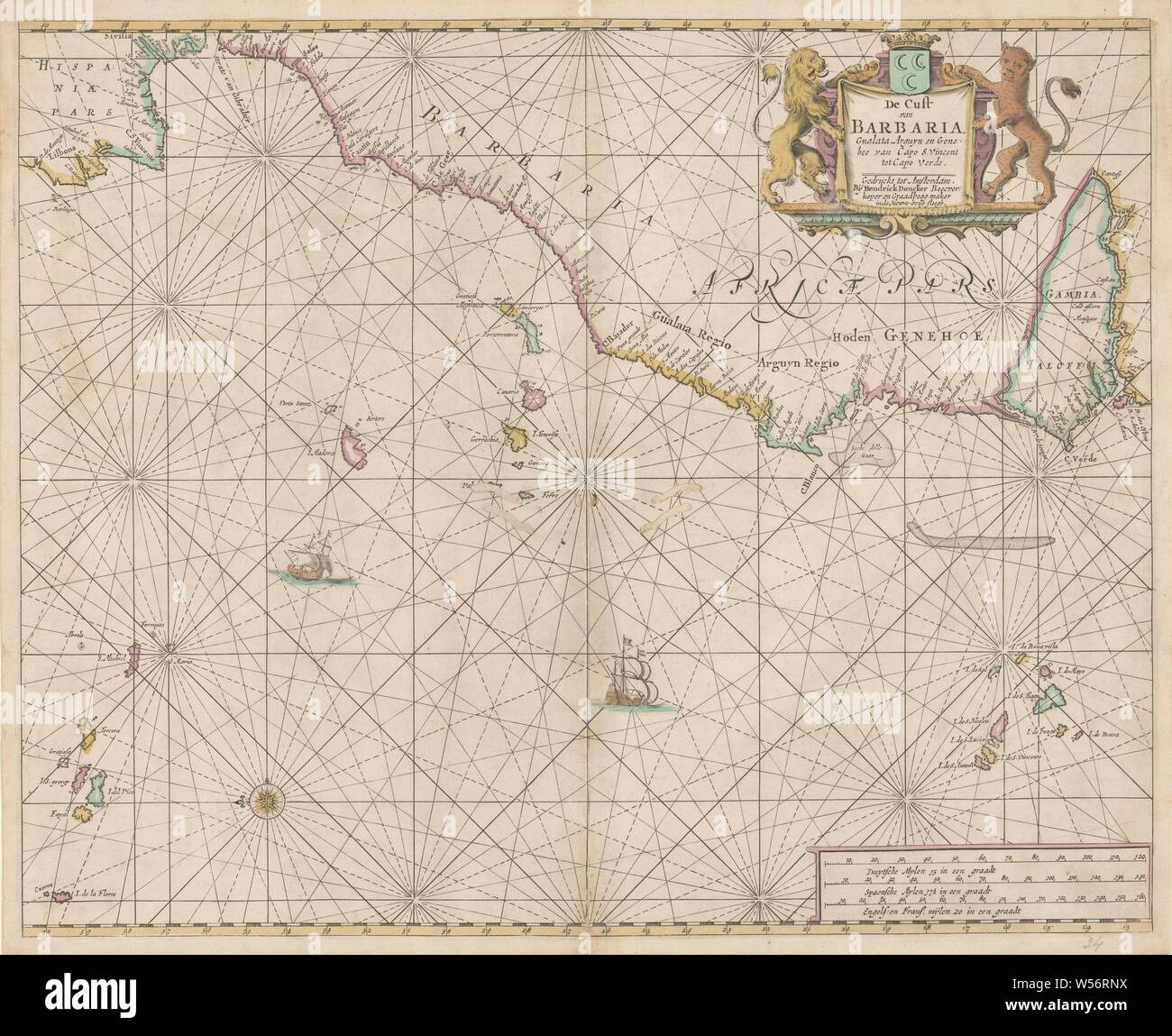 Carte passeport de la côte nord-ouest de l'Afrique, le Cust de Barbaria, Arguyn Geneheo Gualata, et Capo S. Vincent de Capo Verde (titre sur l'objet), la carte de la côte de la côte nord-ouest de l'Afrique du Maroc jusqu'à la Gambie avec l'hôtellerie et des îles du Cap Vert. Avec une rose des vents, le Nord est à gauche. Deux navires dans la mer. Inscription flanquée d'un lion et un léopard, au-dessus un blason couronné avec trois croissants. Bas à droite de l'échelle dans l'allemand, l'espagnol et le français ou l'anglais miles (env. 1 : 6 580 000), des cartes de pays ou régions, l'Afrique, îles du Cap Vert, Canaries Banque D'Images Carte passeport de la côte nord-ouest de l'Afrique, le Cust de Barbaria, Arguyn Geneheo Gualata, et Capo S. Vincent de Capo Verde (titre sur l'objet), la carte de la côte de la côte nord-ouest de l'Afrique du Maroc jusqu'à la Gambie avec l'hôtellerie et des îles du Cap Vert. Avec une rose des vents, le Nord est à gauche. Deux navires dans la mer. Inscription flanquée d'un lion et un léopard, au-dessus un blason couronné avec trois croissants. Bas à droite de l'échelle dans l'allemand, l'espagnol et le français ou l'anglais miles (env. 1 : 6 580 000), des cartes de pays ou régions, l'Afrique, îles du Cap Vert, Canaries Banque D'Images