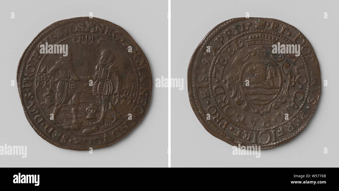 Fermeture de la trêve de Douze Ans entre la République et l'Espagne, jeton calcul facturé par ordre de la Zélande audit office, jeton en cuivre. Avers : éclairé par la lumière céleste contenant le nom de Jéhovah en hébreu, deux hommes, représentant Maurits et Spinola, qui ont déposé leurs casques, se serrer la main, à l'arrière-plan les deux armées au sein d'un emballage. Inverse : couronné armoiries sur cartouche à l'intérieur de deux lignes, Zélande, Maurits (Prince d'Orange), Ambrogio Spinola (Marquis de los Balbases), Cour des comptes de la Zélande, anonyme, Middelburg, 1609, cuivre (métal), frappant Banque D'Images