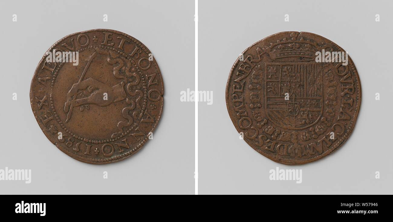 Cour des comptes de Brabant, médaille de cuivre. Avers : distribuez des nuages enclos dans une inscription. Verso : blason couronné, suspendu à l'ordre de la Toison d'intérieur d'un cercle, de Brabant, Philippe II (Roi d'Espagne), l'ordre de la Toison d'or, anonyme, 1589, cuivre (métal), frappant (métallurgie), d 3,1 cm × W 4,85 Banque D'Images