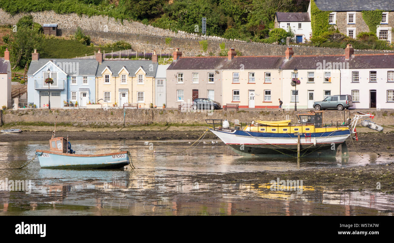 Fishguard harbour (Gallois : Abergwaun, signifiant 'Mud de la rivière Gwaun') dans la région de Pembrokeshire, Pays de Galles, Royaume-Uni Banque D'Images