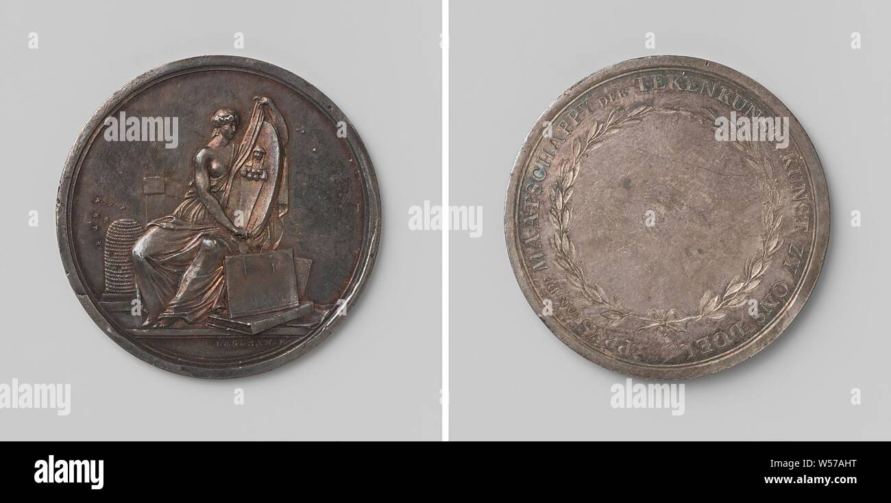 Dessin de la société "l'Art est notre objectif' à Amsterdam, médaille d'argent. Avers : femme assise, représentant le dessin, l'écran révèle que l'image de femme ours, le Beehive, mur, réserver et wallet autour d'elle, cut-off : cigare. Inverse : champ vide dans la circonscription et couronne de myrte, Amsterdam, Johannes Michiel Lageman, 7-Oct-1801 - 1805, de l'argent (métal), frappant (métallurgie), d 4,6 cm × W 23,69 Banque D'Images