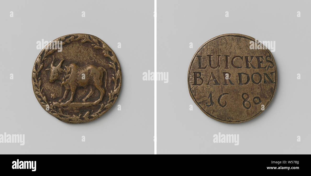 Vleeshouwers Guild of Amsterdam, Médaille de la guilde d'Luickes Bardon, Médaille en laiton. A l'avant : la gauche sert à l'intérieur de bull guirlande. Inverse : inscription, Amsterdam, Luickes Bardon, anonyme, 1686, le laiton (alliage), gravure, d 3,3 cm × W 14,36 Banque D'Images