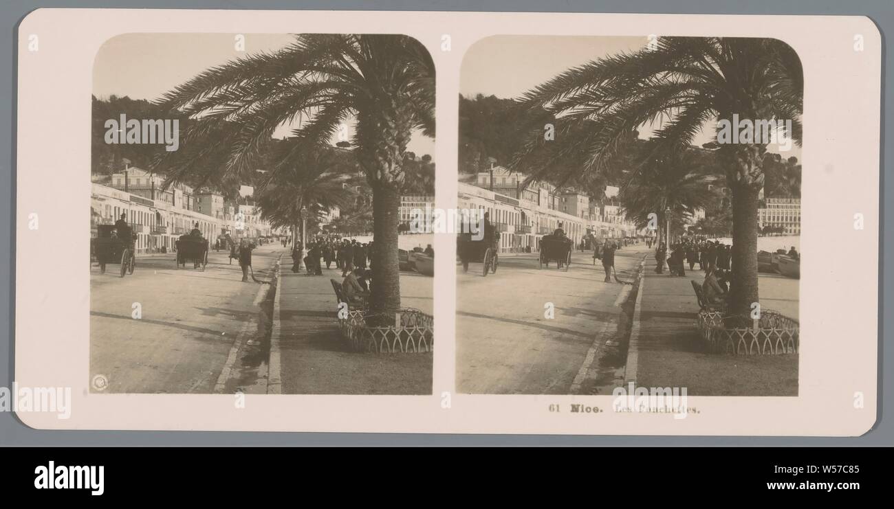 Sur les Ponchettes à Nice Nice. Les Ponchettes (titre sur l'objet), avenue, boulevard, promenade, esplanade, arbres : palmier, Neue Photographische Gesellschaft (mentionné sur l'objet), Nice, c. 1900 - c. 1910, carton, papier photographique, argentique, h 88 mm × W 179 mm Banque D'Images