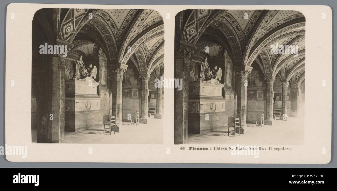 Tombe de la Santa Maria Novella à Florence Florence : Chiesa S. Maria Novella : intérieur de l'église, tombe, tombe, Neue Photographische Gesellschaft (mentionné sur l'objet), S. Maria Novella, 1904, carton, papier photographique, argentique, h 88 mm × W 179 mm Banque D'Images