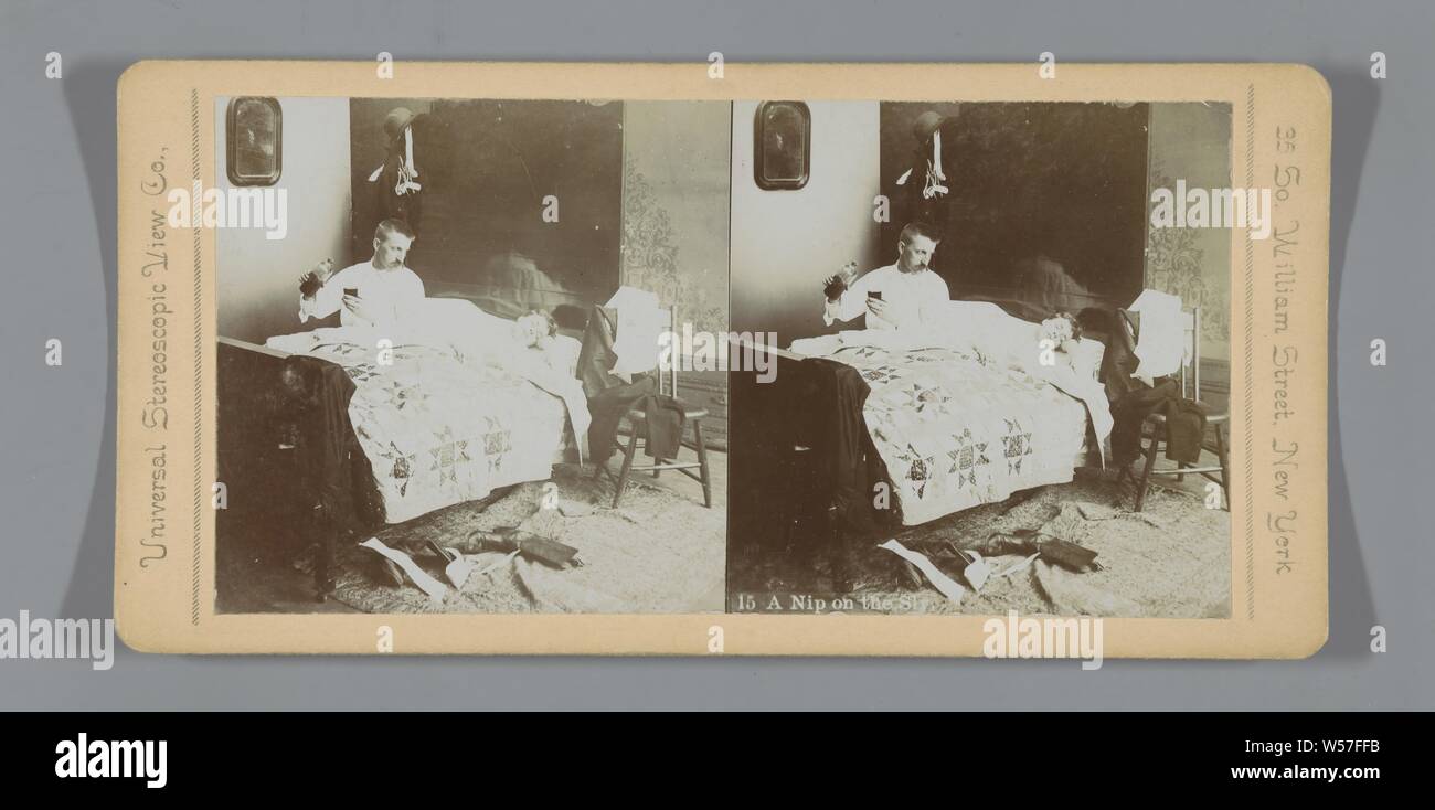 Couple in bed, un pic en catimini, homme boit quelque chose, femme est déjà  dormir, couple d'amants, double, vue stéréoscopique universel Company  (mentionné sur l'objet), ch. 1890 - c. 1910, du papier