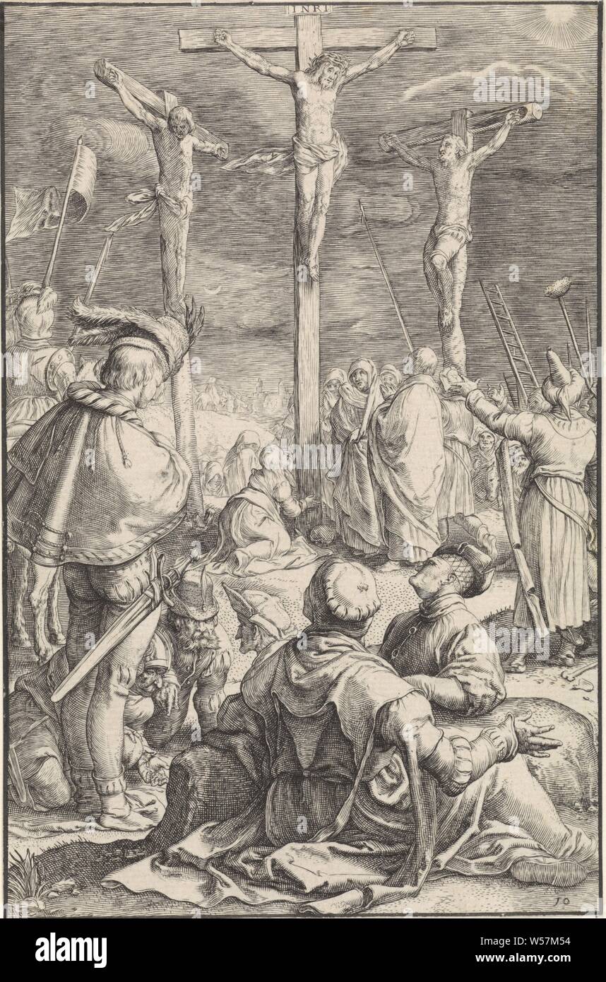 Crucifixion de Passie (titre de la série), le Christ en croix entre les deux autres crucifixions. Au pied de la croix, entre autres les trois Maries et Longinus avec sa lance. Au premier plan les soldats qui dés pour ses vêtements, la crucifixion du Christ : la mort du Christ sur la croix, Calvaire (Matthieu 27, 5) : Marc 15 : 33-45, Luc 23 : 44-52, Jean 19 : 25-38), Ludovicus Siceram, Anvers, 1623, papier, gravure, h 194 mm × 127 mm w Banque D'Images