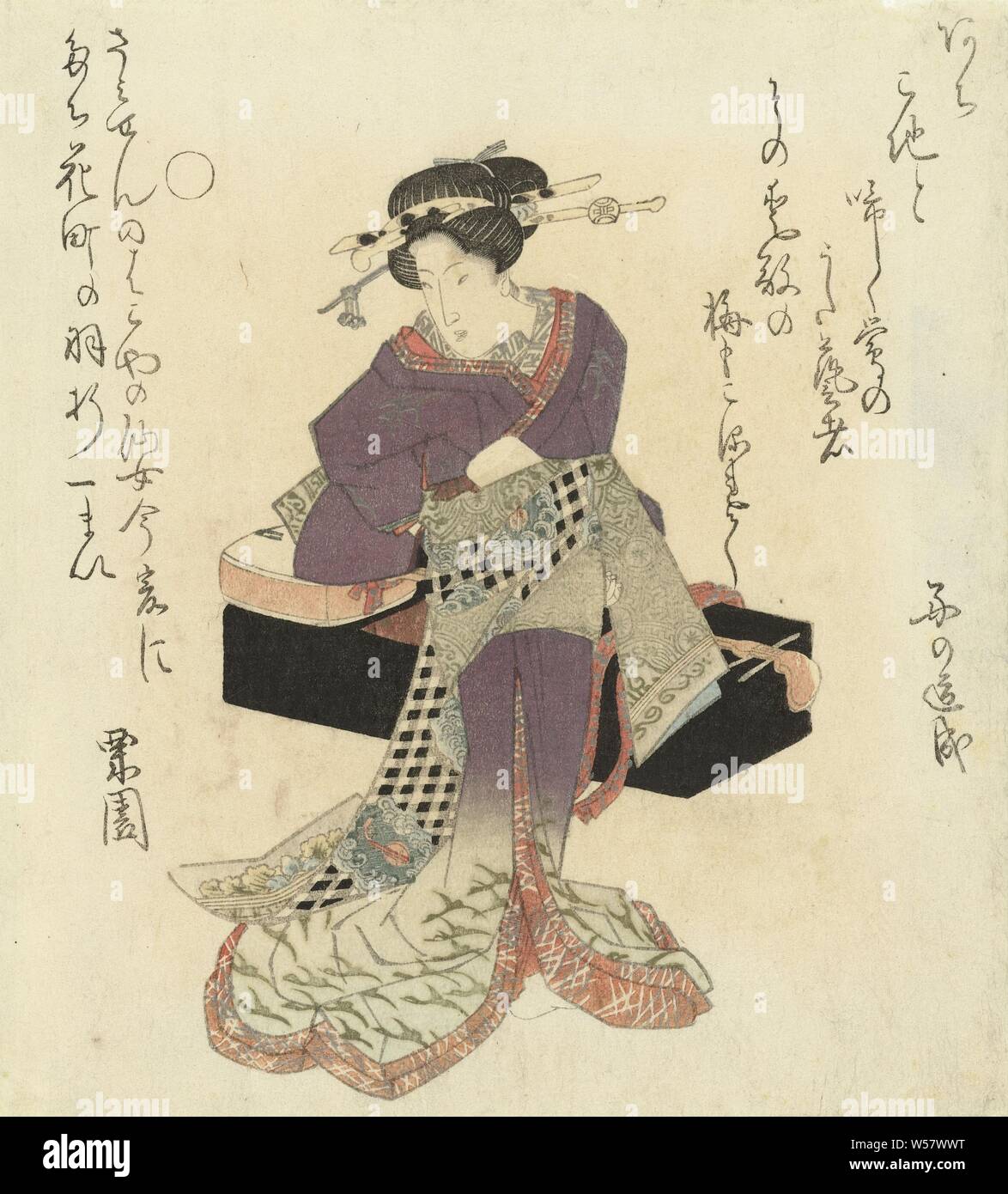 Geisha s'enroule sa ceinture, une geisha enroule sa ceinture (OBI) et  représente une cithare japonaise (koto) reposant sur une poitrine laqué  noir. Avec deux poèmes, courtisane, Kurizono, black mist (mentionné sur  l'objet),
