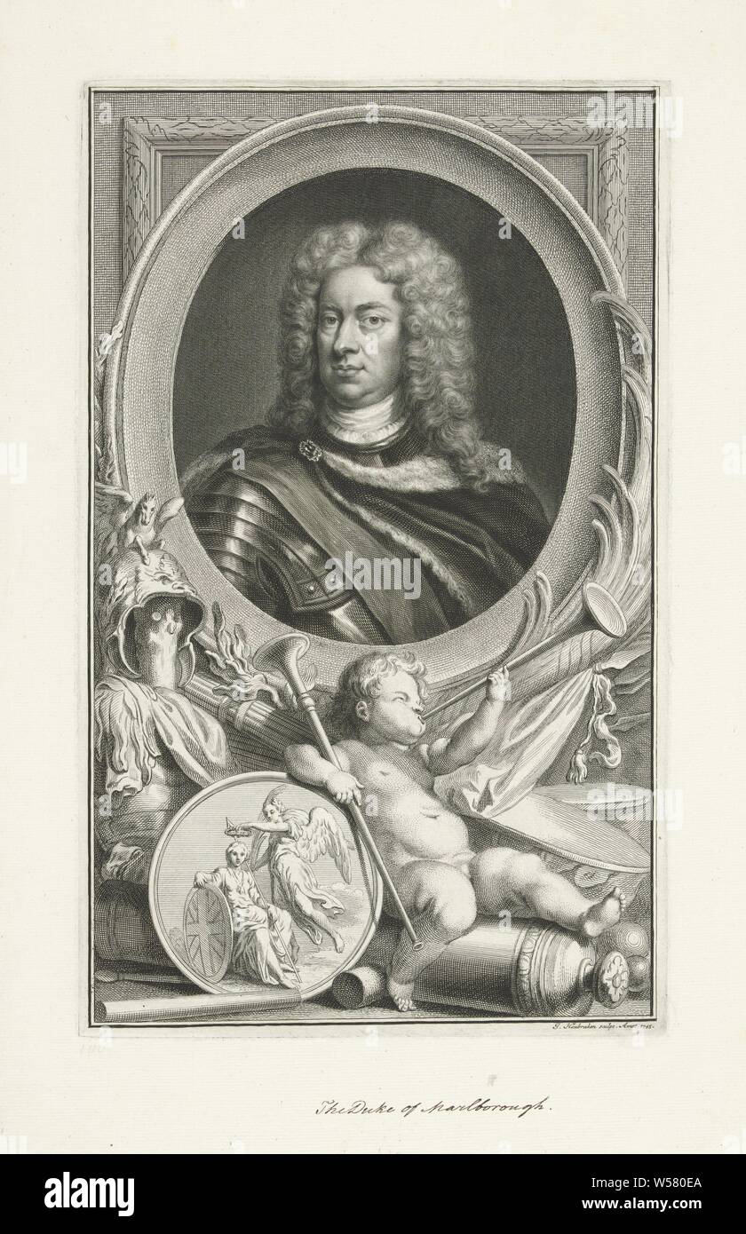 Portrait de John Churchill, duc de Marlborough, Portrait de l'anglais général, John Churchill, duc de Marlborough. Ci-dessous le portrait d'un putto avec deux trompettes assis sur un canon. Son bras repose sur un médaillon avec l'image d'une figure féminine allégorique qui s'illustrent par un ange. À côté de lui l'armure., John Churchill (1er duc de Marlborough), Jacob Houbraken (mentionné sur l'objet), Amsterdam, 1745, papier, stylo, h 356 mm × W 219 mm Banque D'Images