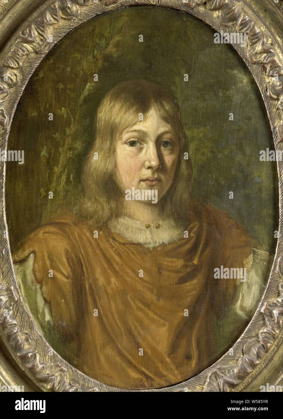 Portrait d'un jeune homme, Portrait d'un jeune homme à l'austérité, dans un ovale, sur un fond de feuillage, historique anonyme personne représentée, Jan van Mieris (mentionné sur l'objet), 1680 - 1690, de bord, de la peinture à l'huile (peinture), h 14,3 cm × w 10,7 cm h 25,5 cm × w 21 cm × d 2,5 cm Banque D'Images