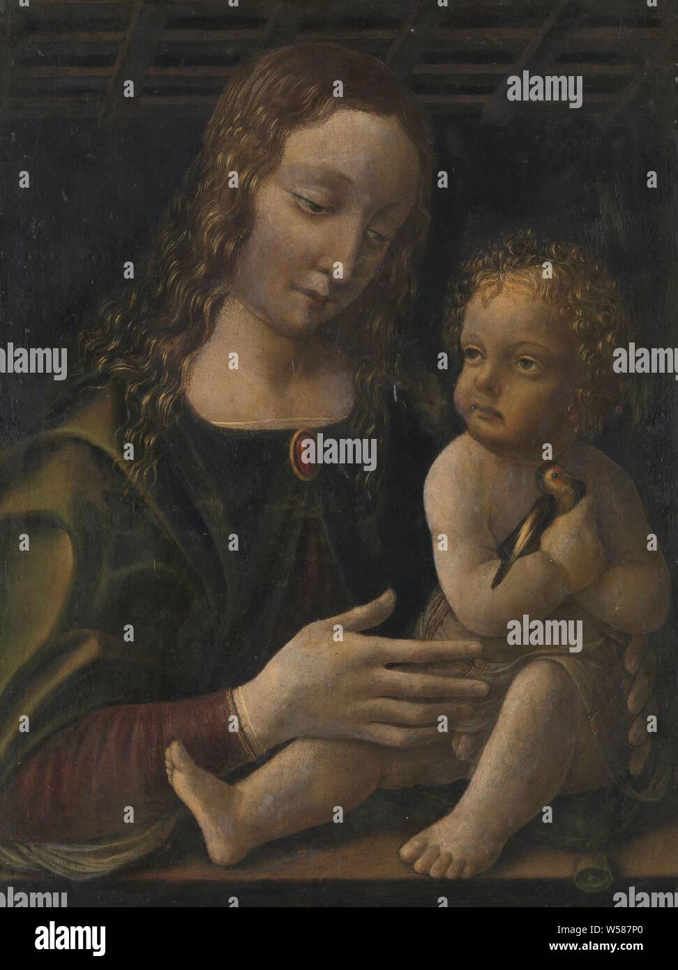 Vierge à l'enfant, Maria avec enfant. Marie se tenait à côté de l'enfant Jésus assis sur une balustrade coussin avec un oiseau dans ses mains, Madonna : Mary (permanent ou d'une demi-longueur), l'enfant Jésus près de sa poitrine, Francesco Napoletano (attribué à), 1490 - 1510, de bord, de la peinture à l'huile (peinture), h 39,3 cm × 29,4 cm × w t 1,2 cm d 2,4 cm Banque D'Images