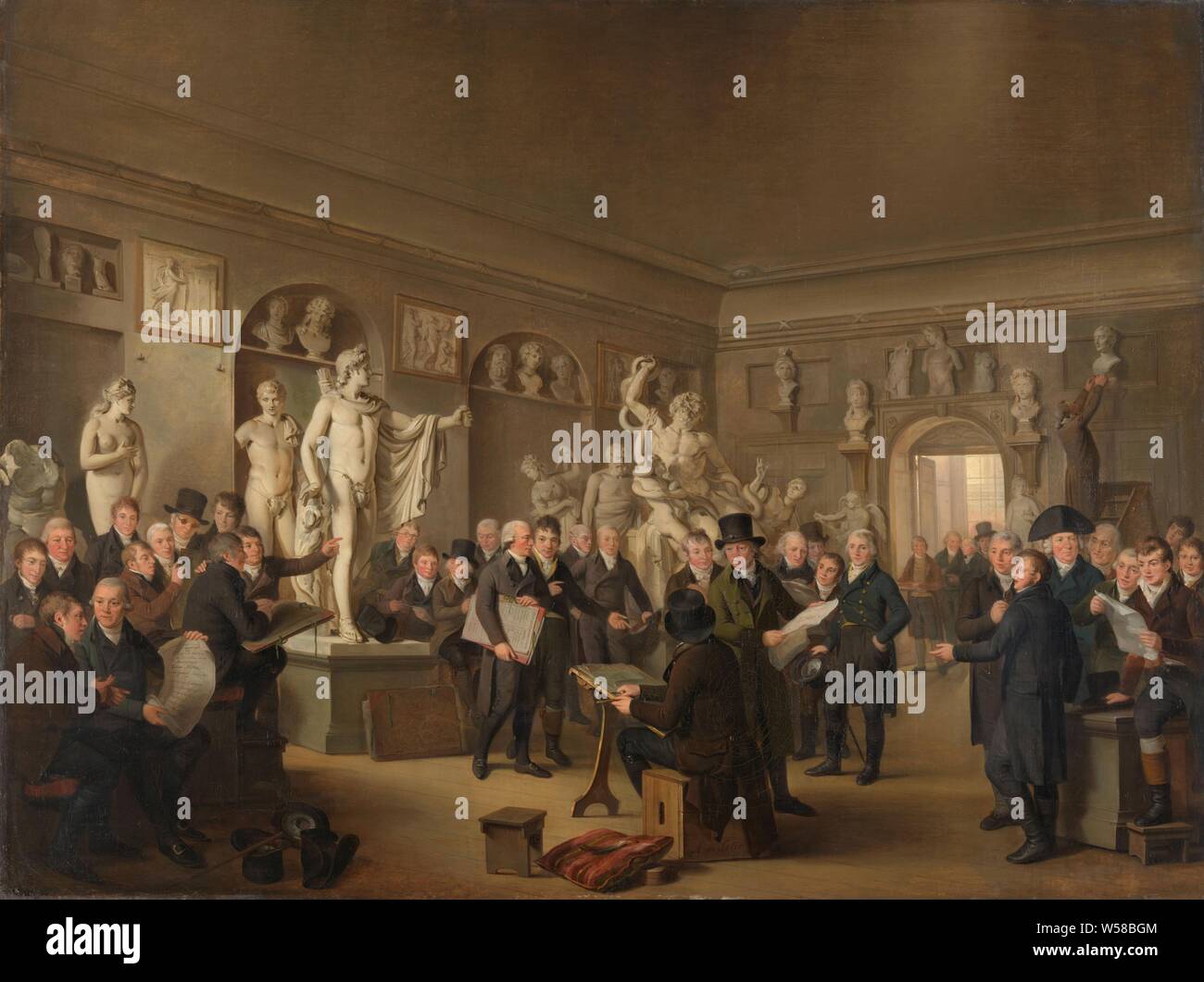 La galerie de sculptures de la société Felix Meritis, le prix de sculpture de la société Felix Meritis à Amsterdam, avec des portraits des commissaires et directeurs des départements de l'élaboration, de la littérature et du Commerce et les secrétaires de la société. Dans le hall et contre les murs sont beaucoup de modèles en plâtre de statues antiques, de bustes et de reliefs. portrait Un artiste est l'esquisse à l'avant. Les artistes présents sont, de gauche à droite : J. Adami, J.P. Hibma (assis), M. Kooy (debout), Hidde Heeremiet Bruggemeyer Hendriik, W.J., de Flines, A. Bruyn, G. Koek, Wouter Johannes van Troostwijk Banque D'Images