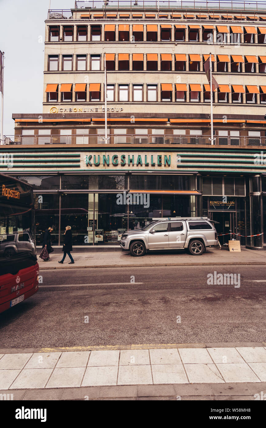 Editorial 29.3.2019 Stockholm Suède Kungshallen, une ancienne galerie marchande couverte qui est plus plein de restaurants puis ventes Banque D'Images