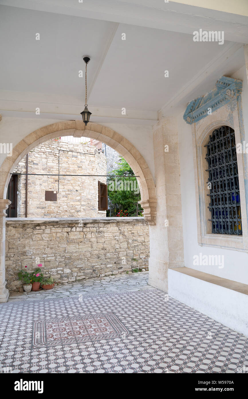 Belles maisons chypriotes authentiques et des rues dans le vieux village de Lefkara. District de Larnaca, Chypre. Banque D'Images