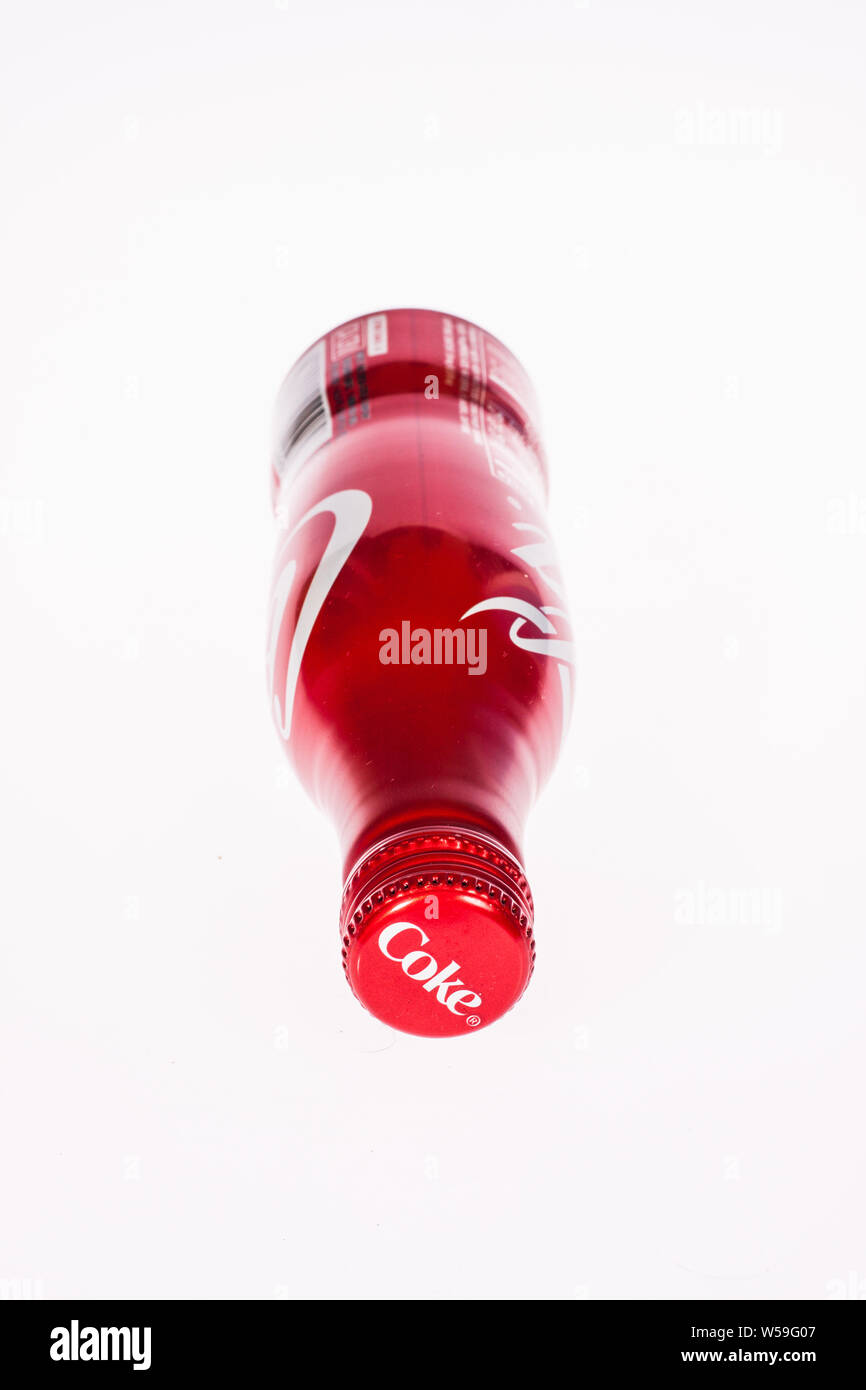Coca Cola classique peut, Coca-Cola Company est le leader du marché les plus populaires boissons boisson appelée Coca Banque D'Images