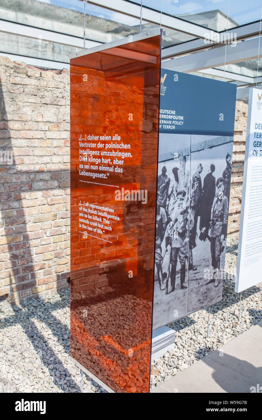 Berlin, août 2014 : Insurrection de Varsovie de 1944 commémorant l'exposition du déclenchement des hostilités contre les Nazis à Varsovie pendant la Seconde Guerre mondiale WWII Banque D'Images